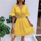 Vestido elegante con cuello en V con corte de encaje Detalles